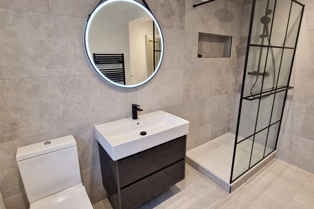 Sleek & Modern Bathroom Renovation